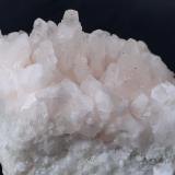 Calcite (variety Mn-bearing)<br />Wuyi tunnel north (construction site), Wuyishan, Nanping Prefecture, Fujian Province, China<br />6,5 x 5 cm<br /> (Author: Volkmar Stingl)