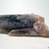 Cuarzo (variedad ahumado)<br />Pedrera Mas Sever, Massabè (Mas Ceber), Sils, Comarca La Selva, Gerona / Girona, Cataluña / Catalunya, España<br />120x40 mm<br /> (Autor: Joan Niella)
