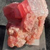 RhodochrositeWutong Mine, Liubao, Cangwu, Wuzhou Prefecture, Guangxi Zhuang Autonomous Region, China3,5 x 3 cm (Author: Volkmar Stingl)