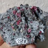 Cinabrio, Calcita, CuarzoEscarlati Mine, Puerto de las Señales, Maraña, Comarca Montaña Oriental, León, Castile and León, Spain6,5 x 5,0 cm. (Autor: Carles)