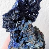 AzuritaShaft IX (Puit IX), Touissit, Touissit District, Jerada Province, Oriental Region, Morocco7,5 x 5,3 cm. (Autor: Carles)