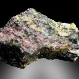 Hörnesita<br />Corta Mercedes, Minas de Cala, Cala, Comarca Sierra de Huelva, Huelva, Andalucía, España<br />7 x 5 cm.<br /> (Autor: Antonio P. López)