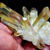 Cuarzo (variedad cristal de roca)<br />Corinto, Curvelo, Minas Gerais, Brasil<br />7 x 5 cm. Cristal principal 5,5 cm.<br /> (Autor: javier ruiz martin)