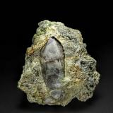 Quartz (variety smoky quartz), Wavellite<br />Slate Mountain, Slate Mountain District, El Dorado County, California, USA<br />4.5 x 4.5 x 3.5 cm<br /> (Author: am mizunaka)