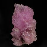 Quartz (variety rose quartz)<br />Taquaral, Itinga, Vale do Jequitinhonha, Minas Gerais, Brazil<br />8.6 x 4.8 cm<br /> (Author: am mizunaka)