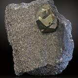 Pirita en Talco<br />Mina Respina, Fuentes de Respina, Puebla de Lillo, Comarca Valle de Boñar, León, Castilla y León, España<br />Largo del cristal: 3cm<br /> (Autor: joaquin gar)