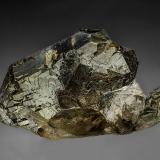 Quartz (variety smoky quartz)<br />Tiefen Glacier, Galenstock Mountain, Realp, Uri, Switzerland<br />5.2 x 5.3 cm<br /> (Author: am mizunaka)