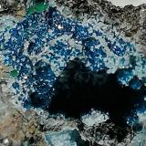 Cornetita.<br />Mina L'Etoile du Congo, Lubumbashi (Elizabethville), Cinturón de cobre de Katanga, Haut-Katanga (Shaba), República Democrática del Congo (Zaire)<br />2 x1, 5 cm.<br /> (Autor: Rafael varela olveira)