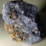 Fosgenita, Anglesita, Galena<br />Mina Monteponi, Iglesias, Provincia Sud Sardegna, Cerdeña/Sardegna, Italia<br />77 x 67 mm<br /> (Autor: Sante Celiberti)