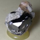 Bixbyite, Topaz, Pseudobrookite<br />Thomas Range, Juab County, Utah, USA<br />25 x 22 mm<br /> (Author: Sante Celiberti)