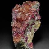 Fluorite, Quartz<br />Highway #17 roadcut, Rossport, Thunder Bay District, Ontario, Canada<br />9.5 x 6.3 cm<br /> (Author: am mizunaka)