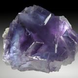 Fluorita, Barita<br />La Cabaña, Valdelmar, zona minera de Berbes, Berbes, Ribadesella, Comarca Oriente, Principado de Asturias (Asturias), España<br />12x10cm, cristales de 6x5cm de arista<br /> (Autor: Raul Vancouver)
