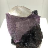 Calcite on Fluorite on Sphalerite<br />Elmwood Mine, Carthage, Central Tennessee Ba-F-Pb-Zn District, Smith County, Tennessee, USA<br />4.5 x 4.5 cm for the fluorite cube<br /> (Author: Jean Suffert)