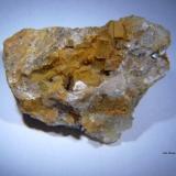 Fluorita.<br />Mina María Magdalena (Mina Santiago), Lo Fangar (Els Solans) / La Font del Metge, Ulldemolins, Comarca Priorat, Tarragona, Cataluña / Catalunya, España<br />30x25 mm.<br /> (Autor: Jesus Franquesa Baucells)