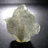 Fluorapophillite-(K), ScoleciteDistrito Pune (Distrito Poonah), Maharashtra, India40 x 39 mm (Author: Sante Celiberti)
