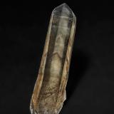Quartz (variety smoky quartz)<br />Adélie Land, Eastern Antarctica, Antarctica<br />4.6 x 1.2 cm<br /> (Author: am mizunaka)