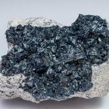 Magnetite<br />Zgounder Mine, Jebel Siroua, Taroudant Province, Souss-Massa Region, Morocco<br />5.8 × 4.6 × 4.7 cm<br /> (Author: Jordi Fabre)