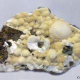 Escolecita<br />Estopiñán del Castillo, Comarca La Ribagorza, Huesca, Aragón, España<br />75x40 mm<br /> (Autor: Joan Niella)