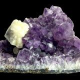 Quartz (variety amethyst), CalciteRio Grande do Sul, BrasilSpecimen size 28 cm, calcite aggregate 8 cm (Author: Tobi)