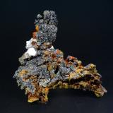 Descloizita<br />Mina da Preguiça, Sobral da Adiça, Moura, Distrito Beja, Baixo Alentejo, Alentejo, Portugal<br />6 x 6 cm<br /> (Autor: Antonio P. López)