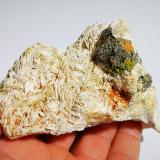 Mimetita, galena y barita<br />Mina Atrevida, Vimbodí i Poblet, Comarca Conca de Barberà, Tarragona, Cataluña / Catalunya, España<br />110x85x50mm<br /> (Autor: joaquin gar)