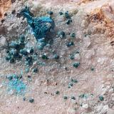 Malachite, Azurite, Theisite, Dolomite, ChrysocollaDistrito minero Ringenwechsel, Troi, Distrito Schwaz, Valle Inn, Tirol Norte, Tirol, Austria8,5 x 4,5 cm (Author: Volkmar Stingl)