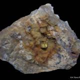 Fluorita.<br />Mina María Magdalena (Mina Santiago), Lo Fangar (Els Solans) / La Font del Metge, Ulldemolins, Comarca Priorat, Tarragona, Cataluña / Catalunya, España<br />25x25 mm.<br /> (Autor: Jesus Franquesa Baucells)