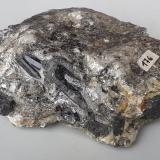 Schorl (Tourmaline Group)Lago Kraspes, Kühtai, Valle Sellrain/Sellraintal, Distrito Innsbruck-Land, Tirol Norte, Tirol, Austria9,5 x 7 cm (Author: Volkmar Stingl)