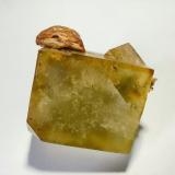 Fluorite and Baryte<br />Touroug-El Hamda Mine, Erfoud, Er Rachidia Province, Drâa-Tafilalet Region, Morocco<br />47x38x34mm<br /> (Author: david916)
