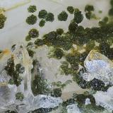 Chlorite Group/Quartz<br />Poldice Mine, St Day United Mines, Saint Day, Camborne - Redruth - Saint Day District, Cornwall, England / United Kingdom<br />28x21x15mm<br /> (Author: david916)