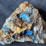 Azurite, Fluorite, Quartz, limonite<br />Yongping Mine, Yongping, Yanshan, Shangrao Prefecture, Jiangxi Province, China<br />5 x 4 cm<br /> (Author: Volkmar Stingl)