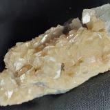 Dolomite (variety Fe-dolomite), Fluorite<br />Yongping Mine, Yongping, Yanshan, Shangrao Prefecture, Jiangxi Province, China<br />7,5 x 3 cm<br /> (Author: Volkmar Stingl)