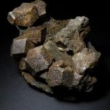 Granate y Epidota.<br />Costabona, Molló / Setcases, Comarca Ripollès, Gerona / Girona, Cataluña / Catalunya, España<br />55x45 mm.<br /> (Autor: Jesus Franquesa Baucells)
