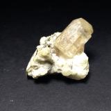 Topaz<br />Shigar Valley, Shigar District, Gilgit-Baltistan (Northern Areas), Pakistan<br />29 x 24 mm<br /> (Author: Sante Celiberti)