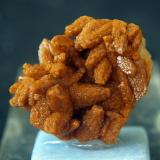 Calcita<br />Cantera Casablanca, Lloma Alta, Les Boqueres, San Vicente del Raspeig/Sant Vicent del Raspeig, Comarca Campo de Alicante, Alicante / Alacant, Comunidad Valenciana / Comunitat Valenciana, España<br />3 x 2.5 cm<br /> (Autor: Pedro Antonio)