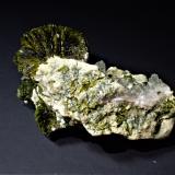 Epidote, Quartz<br />Jebel Masker, Imilchil area, Tounfit, Khénifra Province, Beni Mellal-Khenifra Region, Morocco<br />43 mm x 40 mm x 34 mm<br /> (Author: Don Lum)