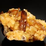 Barite and Calcite<br />Elk Creek, Dalzell, Meade County, South Dakota, USA<br />8.0 x 5.0 x 4.0 cm<br /> (Author: Michael Shaw)