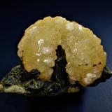 Stilbite-Ca, Epidote<br />Commune Diakon, Arrondissement Diakon, Bafoulabé Circle, Kayes Region, Mali<br />59 mm x 50 mm x 39 mm<br /> (Author: Don Lum)