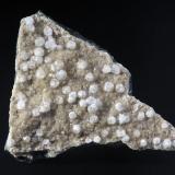 Analcima<br />Pedrera Enviny, Roca de Sant Julià, Montardit de Dalt, Sort, Comarca Pallars Sobirà, Lérida / Lleida, Cataluña / Catalunya, España<br />8 x 5 cm.<br /> (Autor: Antonio P. López)