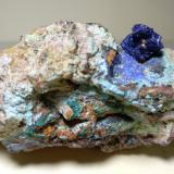 Azurite, Chalcocite, Phillipsburgite, TheisiteMina Sa Duchessa, Valle Oridda, Domusnovas, Provincia Sud Sardegna, Cerdeña/Sardegna, Italia73 x 40 mm (Author: Sante Celiberti)