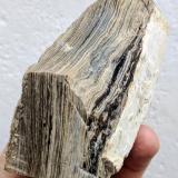 Ópalo<br />Hellín, Comarca Campos de Hellín, Albacete, Castilla-La Mancha, España<br />8,1 x 4,2 cm.<br /> (Autor: Carles)