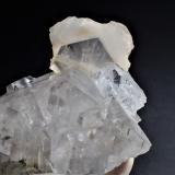 Fluorite, Calcite and Fluorite after CalciteZona minera Huanggang, Hexigten Banner (Kèshíkèténg Qí), Chifeng (Ulanhad), Región Autónoma Mongolia Interior, China104 mm x 94 mm x 75 mm (Author: Don Lum)