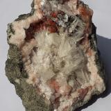 Analcime, 'Apophyllite', Datolite, CalciteBuco dell'Inferno (Lafreider Holle), Alpe Siusi, Valle Gardena (Valle Gröden), Provincia Bolzano, Trentino-Alto Adige (Trentino-Südtirol), Italia8 x 7 cm (Author: Volkmar Stingl)