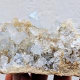 Celestina<br />Concesión Minerama II, Urbanización Puente Tablas, Jaén ciudad, Jaén, Comarca Metropolitana de Jaén, Andalucía, España<br />7,2 x 4,5 x 4,5 cm.<br /> (Autor: Carles)