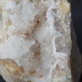 Fluorite, Quartz<br />Nanshanxia Mine, Shaowu, Nanping Prefecture, Fujian Province, China<br />5 x 4,5 cm<br /> (Author: Volkmar Stingl)