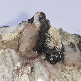 Descloizite, Baryte, Smithsonite, Greenockite<br />Hochobir mining district, Hochobir Mountain, Eisenkappel-Vellach, Völkermarkt District, Carinthia/Kärnten, Austria<br />3,5 x 3 cm<br /> (Author: Volkmar Stingl)