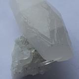Calcite, Quartz<br />Baimashan tunnel (construction site), Qianbaxia, Wuyishan, Nanping Prefecture, Fujian Province, China<br />3,5 x 2,5 cm<br /> (Author: Volkmar Stingl)