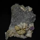 Fluorapatite, Quartz, Siderite, Fluorite, Pyrite<br />Minas da Panasqueira, Aldeia de São Francisco de Assis, Covilhã, Castelo Branco, Cova da Beira, Centro, Portugal<br />8.5 x 6.0 cm<br /> (Author: am mizunaka)