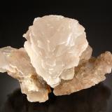 Calcite<br />Bor Pit, Dalnegorsk B deposit, Dalnegorsk, Dalnegorsk Urban District, Primorsky Krai, Russia<br />7.9 x 5.5 x 4.9 cm<br /> (Author: Michael Shaw)
