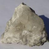 Quartz, Pyrite<br />Chongxiu tunnel (construction site), Wuyishan, Nanping Prefecture, Fujian Province, China<br />4 x 4 cm<br /> (Author: Volkmar Stingl)